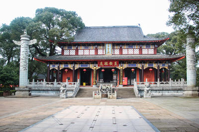 鹰潭旅游攻略- 道观建筑与装饰以鹰潭龙虎山为例- 飞猪